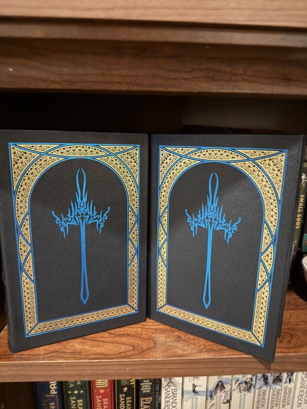 The Way of Kings Leatherbound Edition Dragonsteel Sanderson gallery