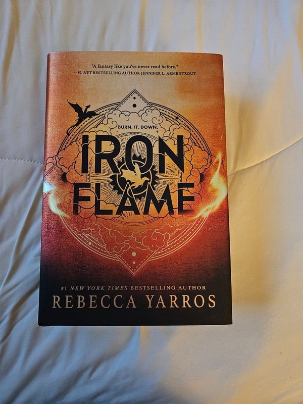 Fourth Wing Book Set by Rebecca Yarros [1 soft cover, 2 hard covers, 1 journal] gallery
