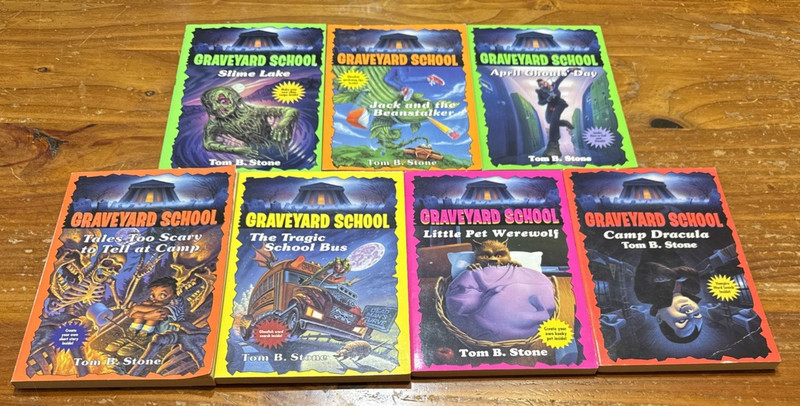 Tom B Stone – 7 Graveyard School – Vintage Horror Chapter Books