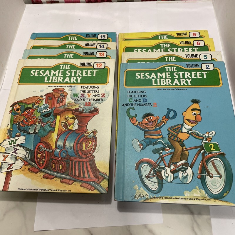 VTG Collectible Sesame Street Vol 2,5,6,9; 12,13,14,15. 1978 Books byJ. Mathieu