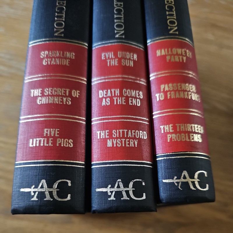 3 AGATHA CHRISTIE CRIME COLLECTION 3 in 1 Hamlyn 1970/71 9 Stories in 3 vol B11 gallery