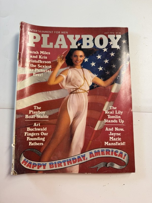 Playboy July 1976 Issue «Happy Birthday, America!» Sarah Miles Illustrated Men