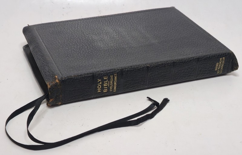 Vintage Oxford Self-Pronouncing King James Bible Sunday School Teachers Edition