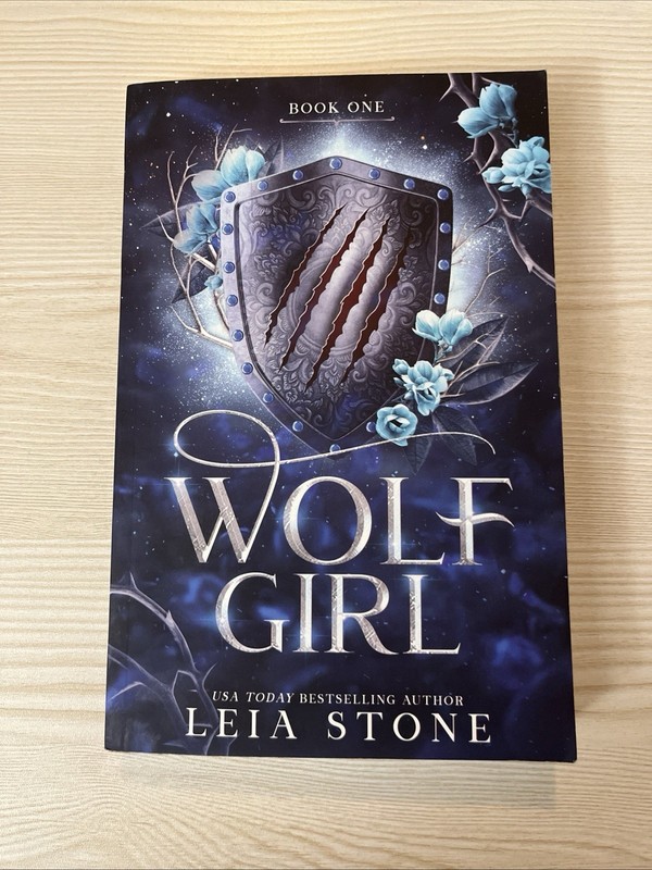 Leia Stone Wolf Girl (Paperback) Wolf Girl (UK IMPORT) Book 1 Very Good Conditio