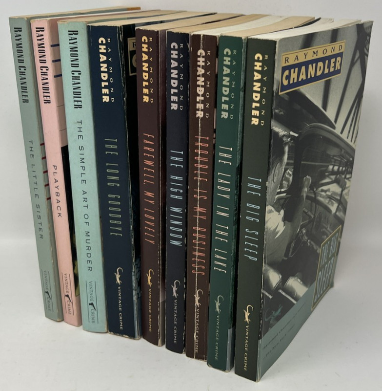 CRIME/MYSTERY NOVELS: 9-Paperback Lot by Raymond Chandler – Pub Vintage Crime