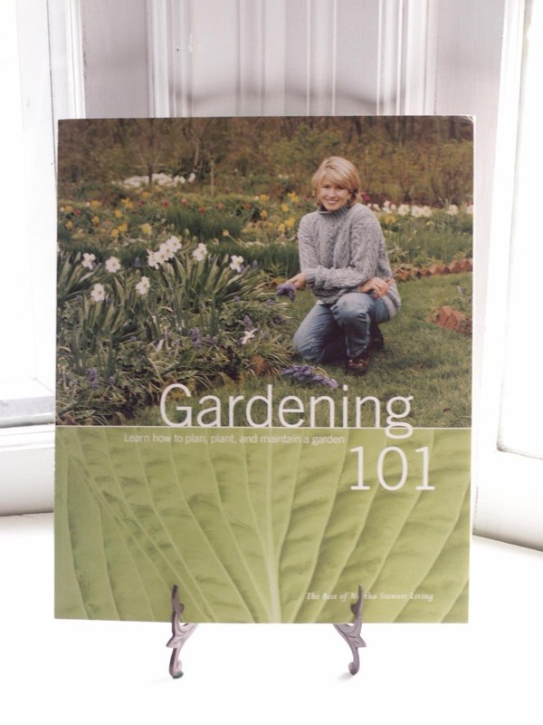 Gardening 101: Learn How to Plan, Plant, and Maintain a Garden – paperback M…
