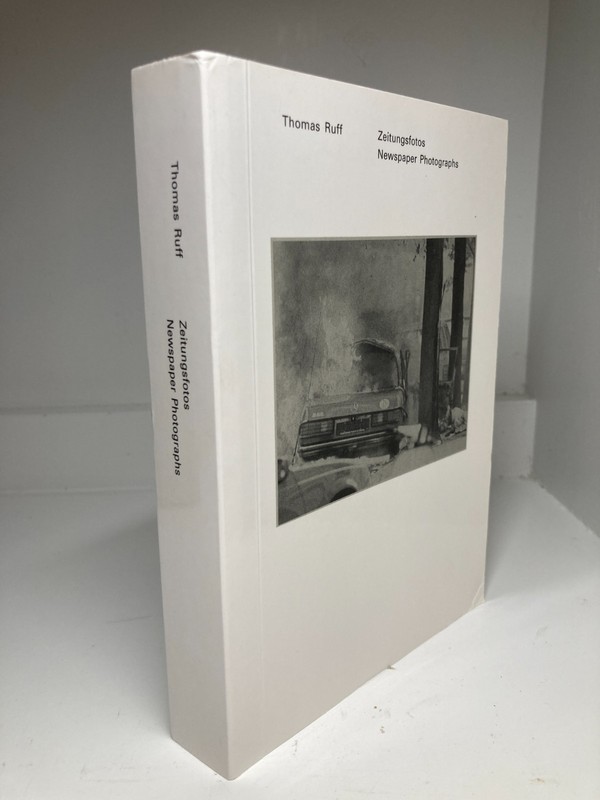 Thomas Ruff Zeitungsfotos Newspaper Photographs 2014 Bookhorse 800pp