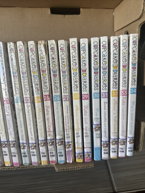Cupcake Diaries Series 2-32 Coco Simon Book Lot Children Teacher Homeschool Kid gallery