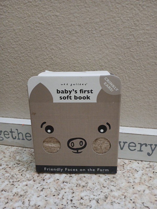 Wee Gallery Cloth Bks.: Friendly Faces: on the Farm 2020 Edition) BRAND NEW #352