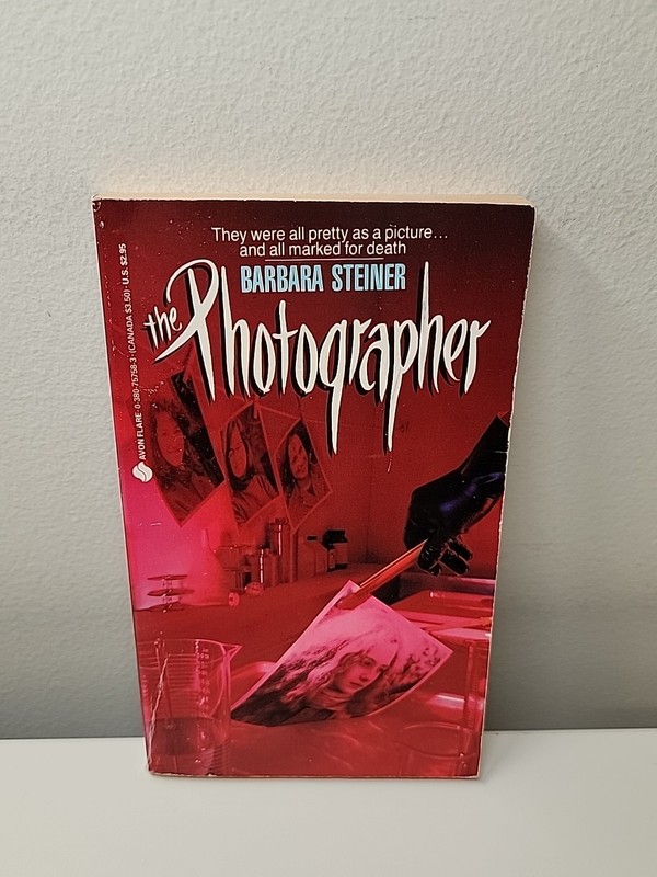 Barbara Steiner THE PHOTOGRAPHER 1989 Avon Flare YA horror novel