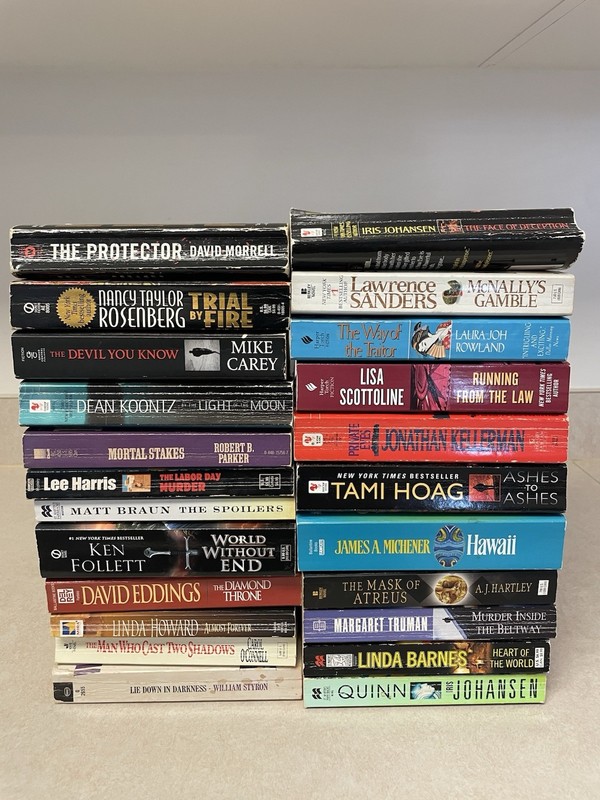 Lot of 23 Novels Thrillers Suspense Best Sellers Paperbacks Random Mixed Authors gallery