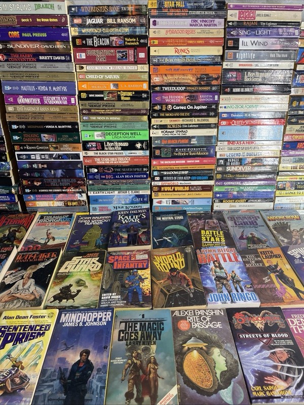 5 Pounds Assorted Science Fiction Paperback Books Mass Market Various Good gallery