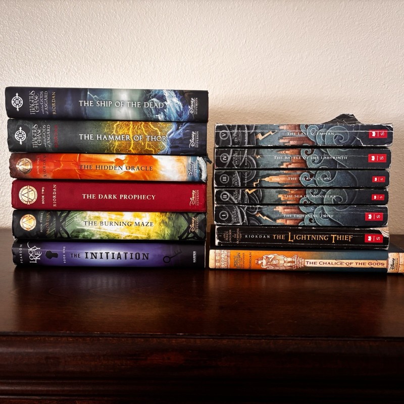 Percy Jackson / Trials of Apollo / Magnus Chase Rick Riordan Book Lot + Lock&Key