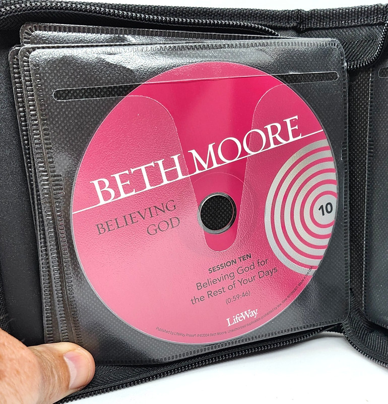 BETH MOORE / BELIEVING GOD 10-CD ROM SET ~ LISTENING GUIDE PDF (2004) gallery