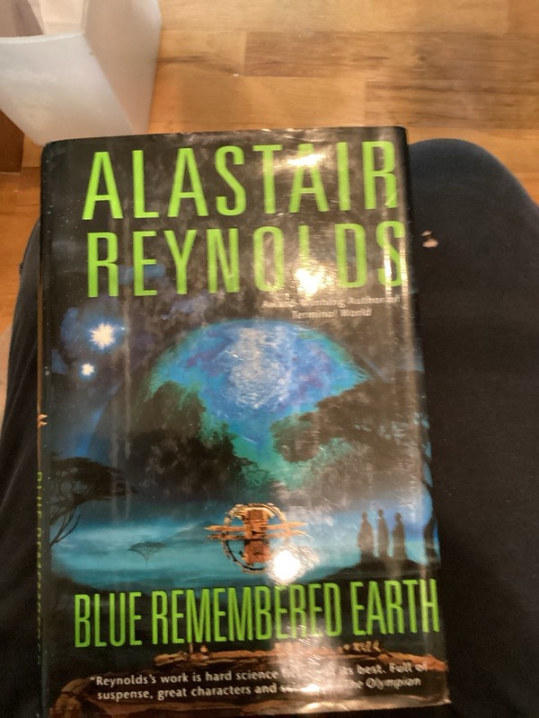 Blue Remembered Earth (Poseidons Children 1) Alastair Reynolds HC 2012 Good
