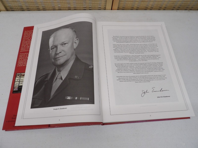 CD ROM Reference Bks.: World War II by Stuart Murray (1997, CD-ROM / Hardcover) gallery