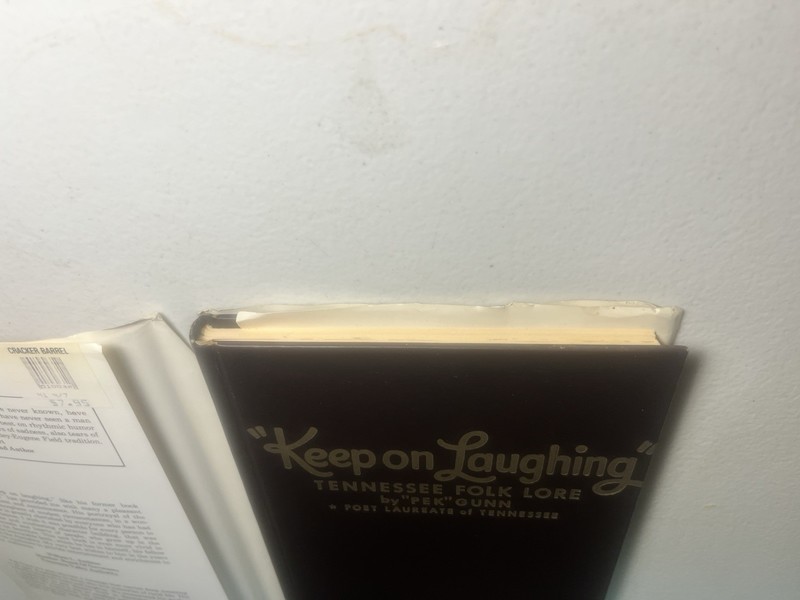 Pek Gunn KEEP ON LAUGHING Illustrated Self Published c. 1975 HC/DJ gallery