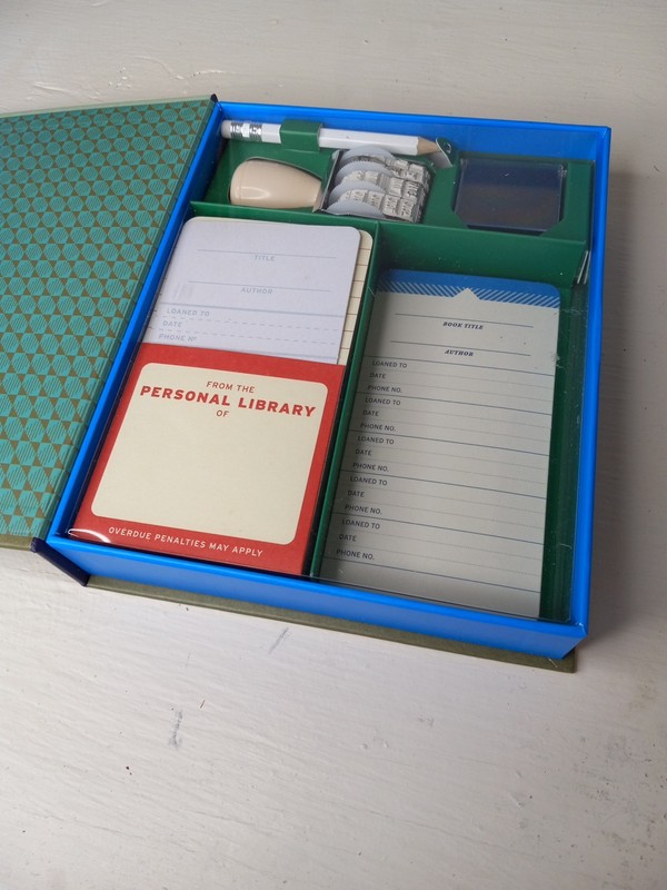 Knock Knock's Personal Library Kit. Classic Edition. gallery