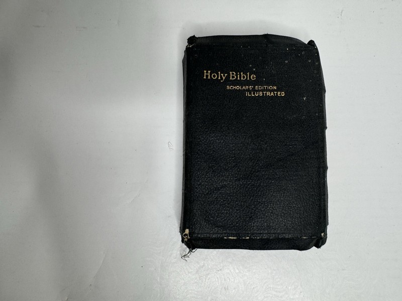 Antique Bible 1910 Cambridge Great Britain Scholarship Ed. gallery