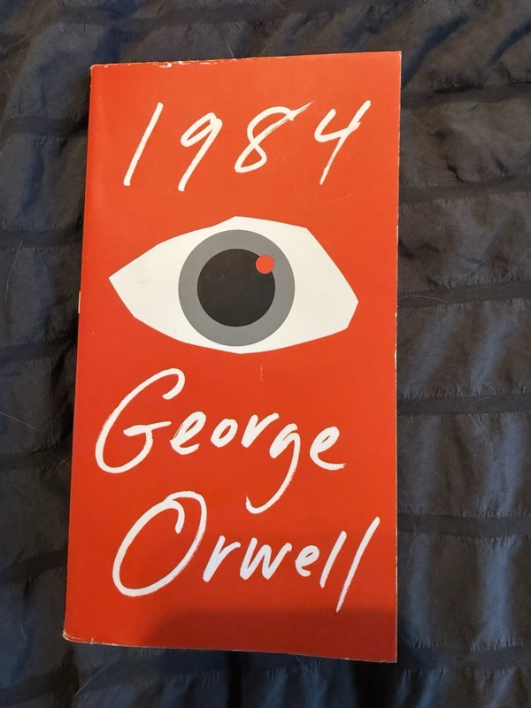1984 by George Orwell (Paperback)