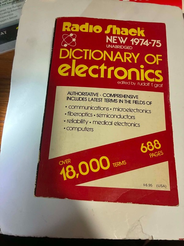 Radio Shack Dictionary of Electronics Edited by Rudolf F. Graf 1974 PB