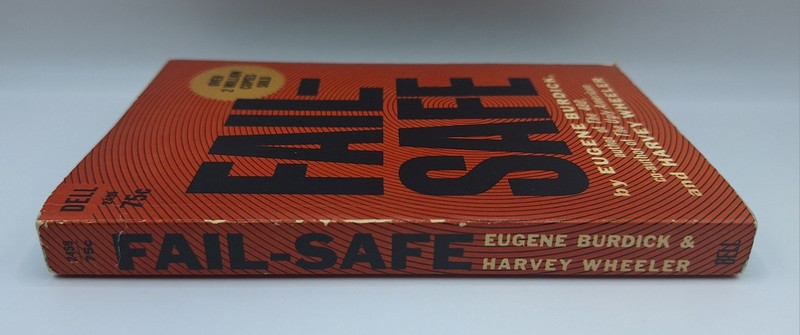 Fail-Safe By Eugene Burdick And Harvey Wheeler Vintage Paperback 1968 gallery