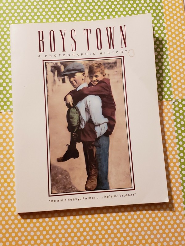 BOYS TOWN, A PHOTOGRAPHIC HISTORY, BARBARA A. LONNBORG, PAPERBACK, 1992