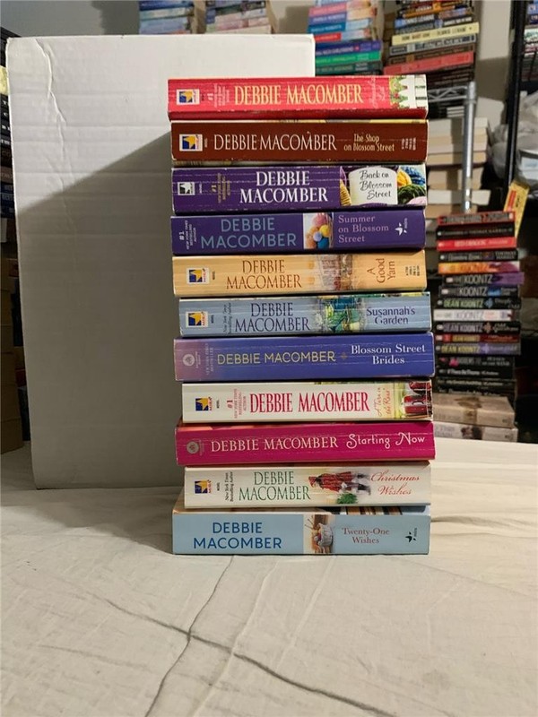 Lot of 11 Blossom Street Series 1-10 Debbie Macomber + 3 SS (2 bks are 2 in 1)