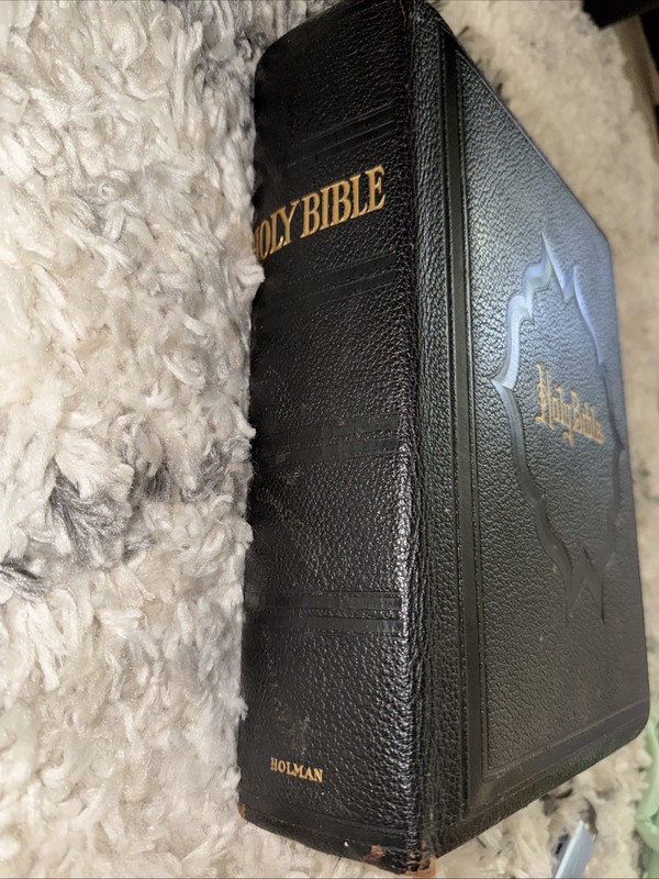 THE HOLY BIBLE, CONTAINING THE OLD AND NEW TESTAMENTS LEATHER BOUND INDEXED RARE gallery