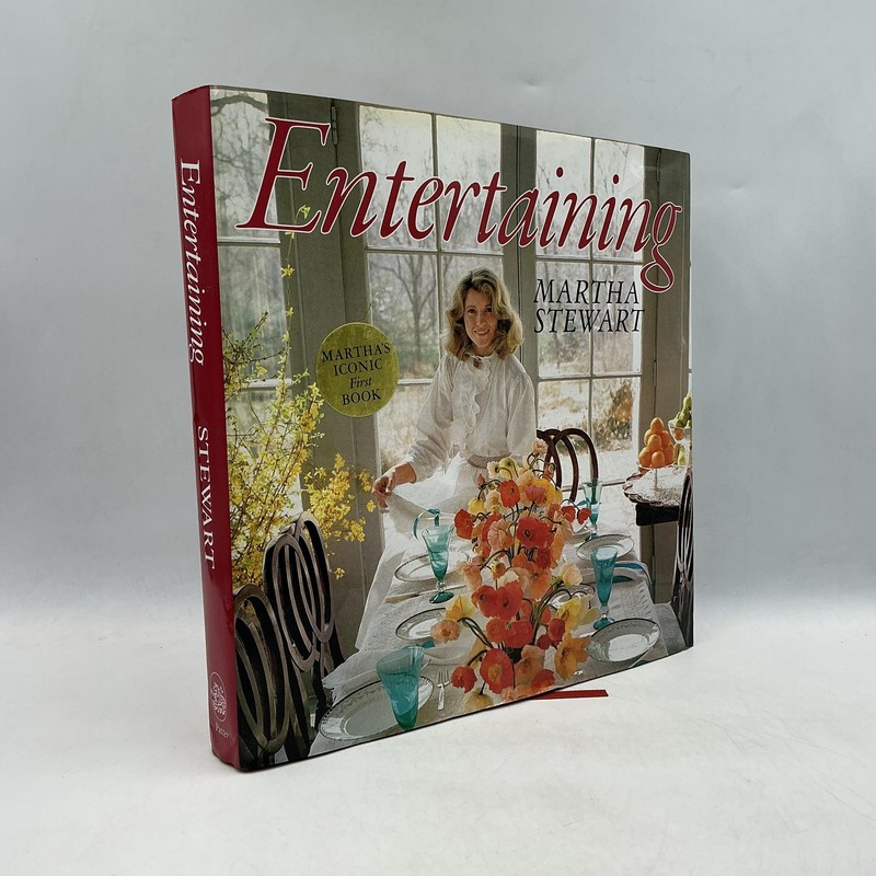 CLARKSON POTTER PUBLISHER ENTERTAINING MARTHA STEWART 2025 HC- DJ – 1st/ 1st