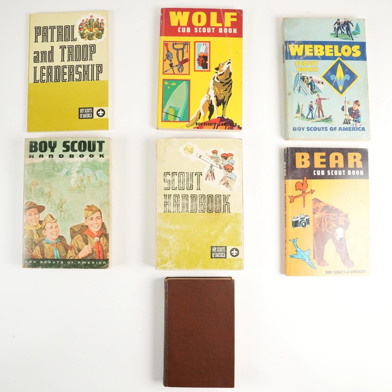 7x Assorted Vintage 1960s Boy Scouts & Cub Scouts Handbooks