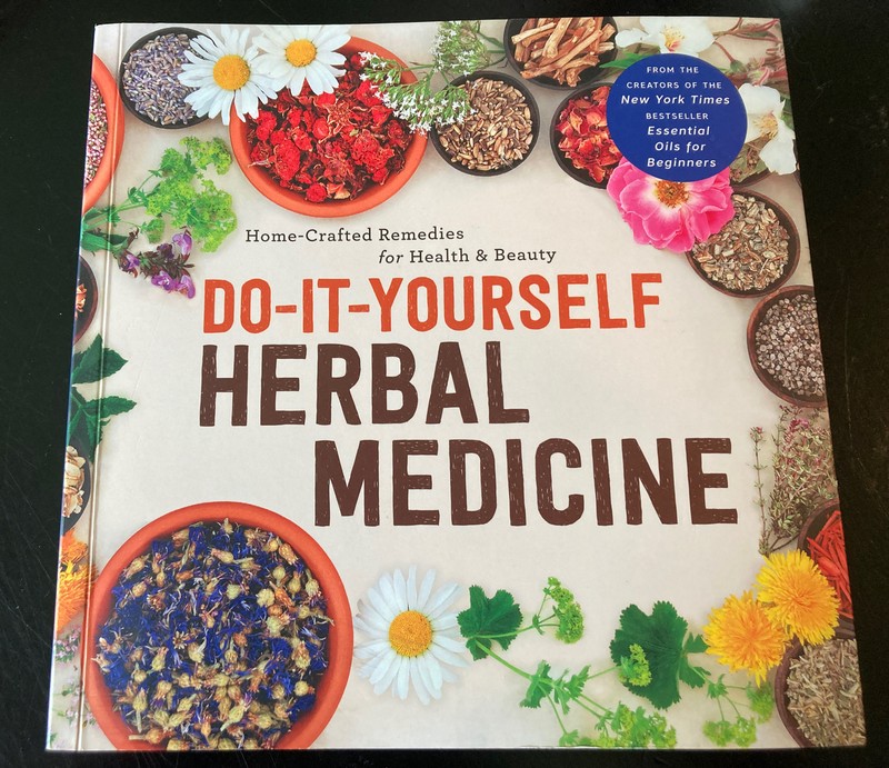 DO-IT-YOURSELF HERBAL MEDICINE: HOME-CRAFTED REMEDIES Fall River Press SC NEW