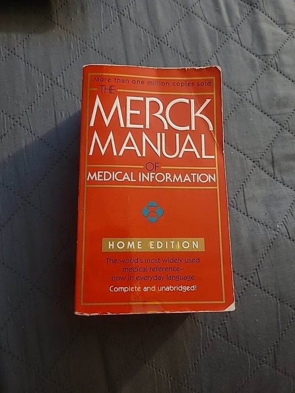 The Merck Manual of Medical Information by Mark H. Beers (1997, Trade Paperback)