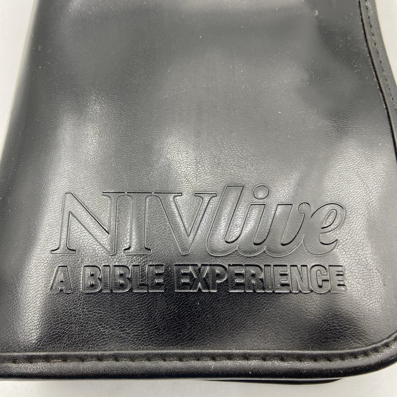 NIV Live A Bible Experience Audio CD Bible with Case 79 CDs Old & New Testament gallery
