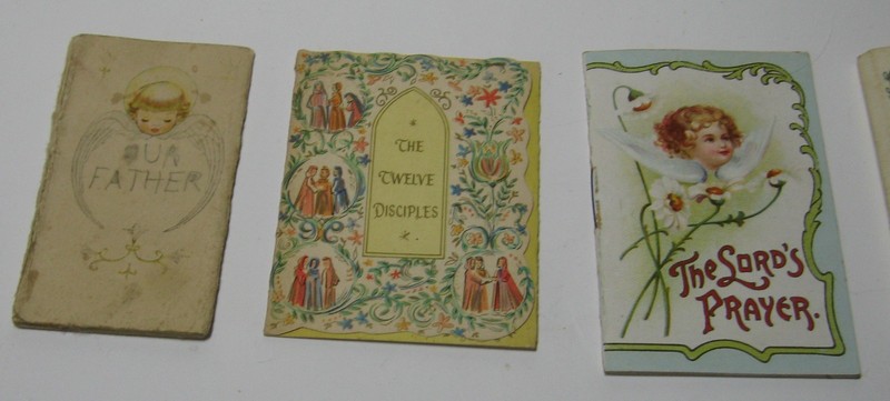 Vintage Warner Press Bible Foldorama Mini Card Expandable Prayer Books gallery