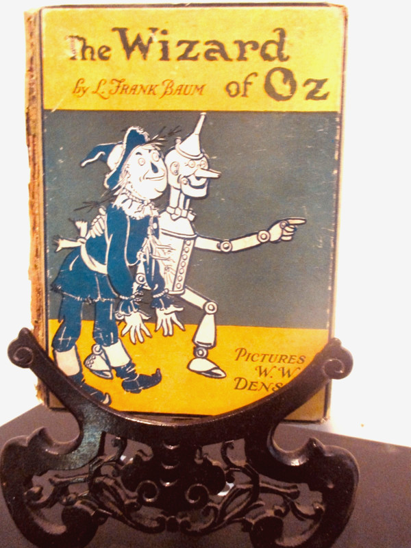 THE WIZARD OF OZ. FRANK BAUM ILLUS W.W. DENSLOW & DOT &TOT OF MERRYLAND gallery