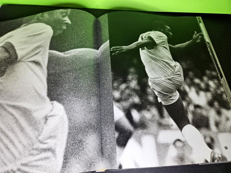 PELE 70 - Em Portugues and in English, 2010 Large HB DJ, SOCCER B&W Photos gallery