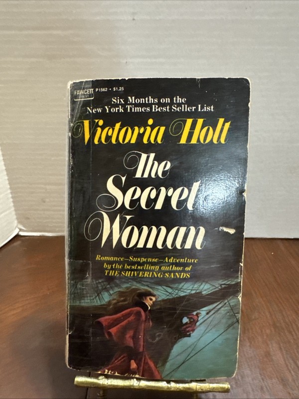 Lot 9 VTG Gothic Romance Suspense PB Books 1960s 1970s Holt Whitney Stewart gallery