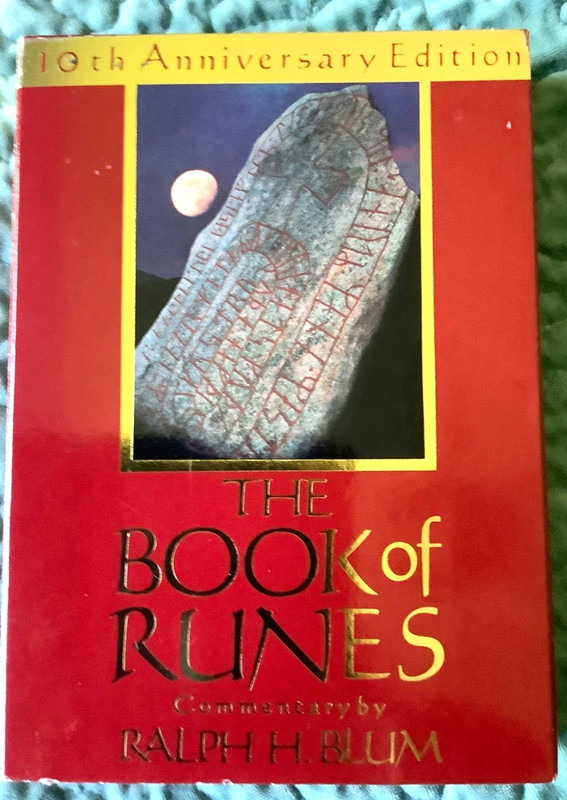 The Book of Runes Ralph Blum HB 10th Anniversary Edition 25 Tiles NEW In Box!!