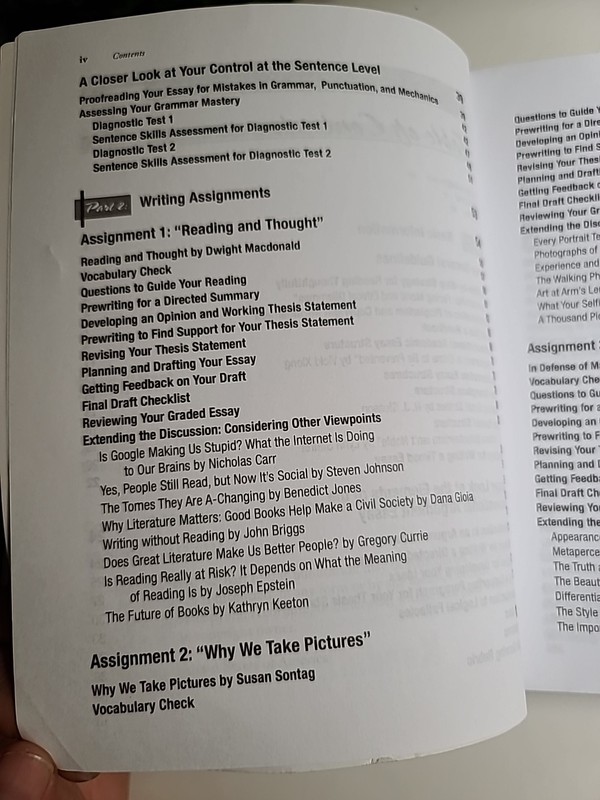 Write It : A Process Approach to College Essays with Readings paper back gallery