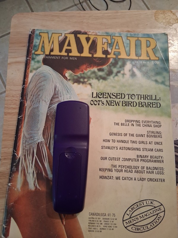 Mayfair Magazine Vol.12 No.8 (1977) Linda Quinn,Anna Noble 007 Bond Bird