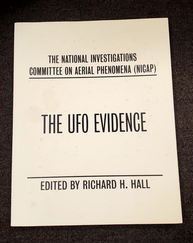 THE UFO EVIDENCE – Richard Hall – 1997 B&N paperback – some wear