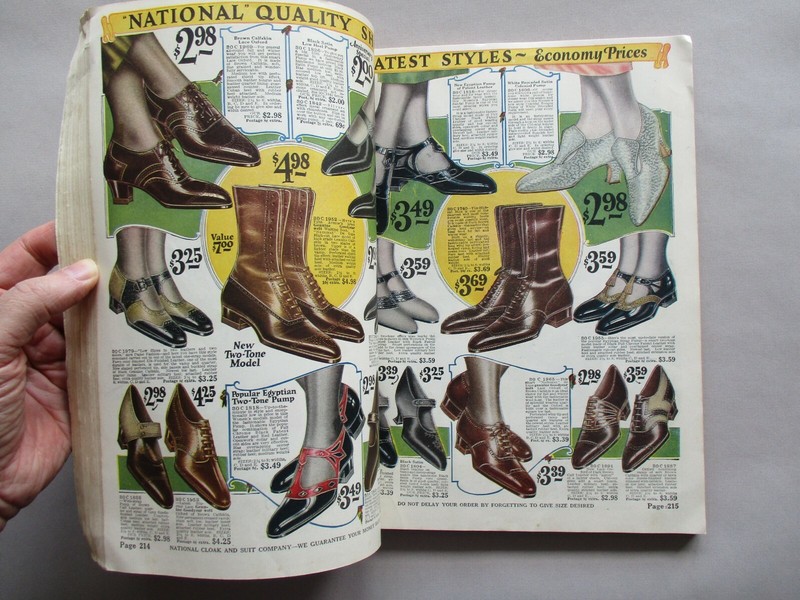 National Cloak CATALOG - Fall/Winter, 1923-1924 ~~ 426-page clothes, fashion gallery