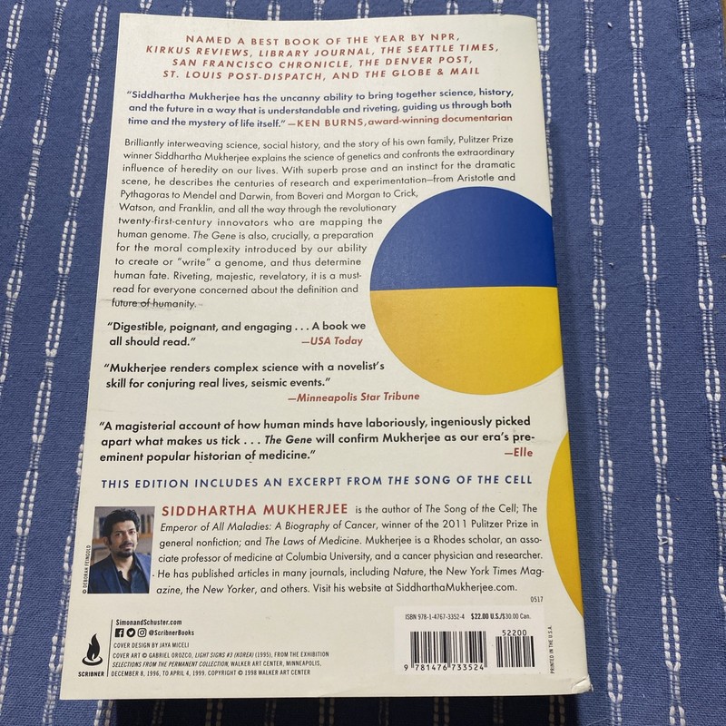 Gene : An Intimate History by Siddhartha Mukherjee (2017, Trade Paperback) gallery
