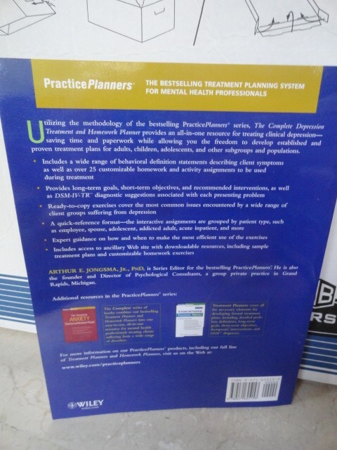 PracticePlanners Ser.: The Complete Depression Treatment and Homework Planner by gallery
