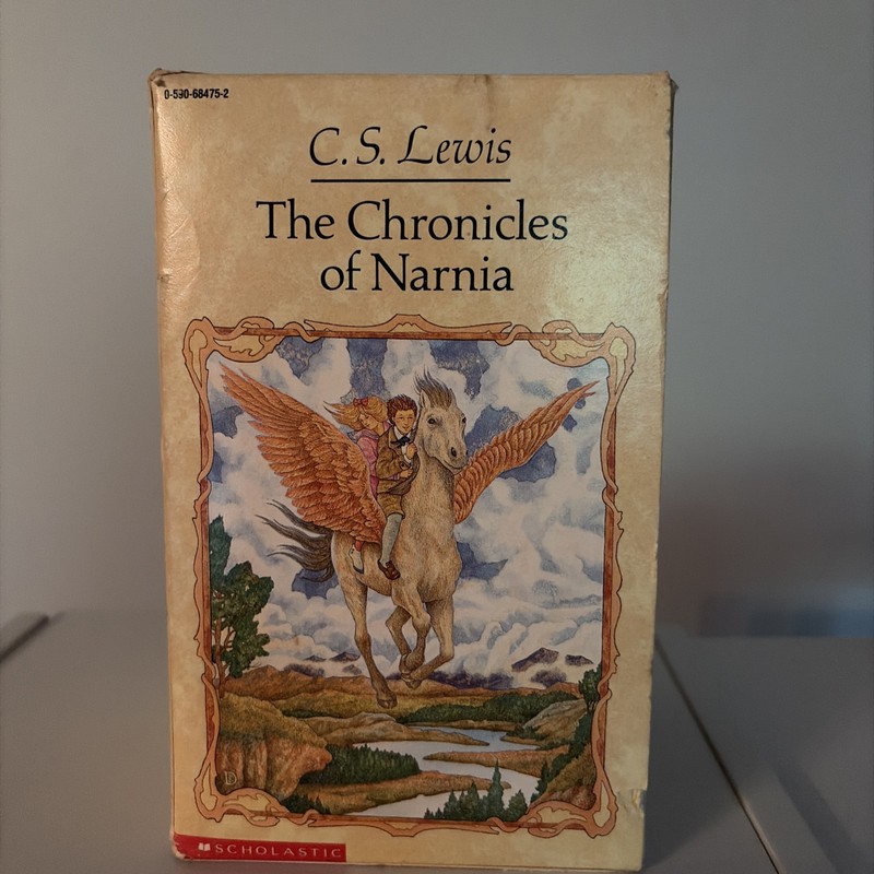 The Chronicles of Narnia by C.S. Lewis Box Set Books 1-7 Paperback Vintage 1988