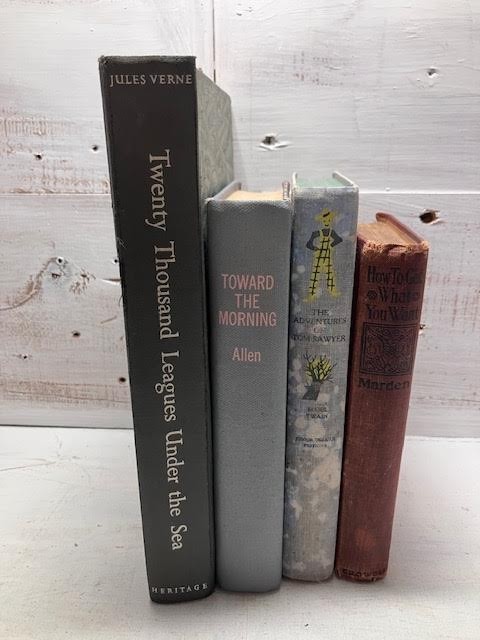 Twenty Thousand Leagues Under the Sea By Jules Verne, Tom Sawyer + 2 other Books
