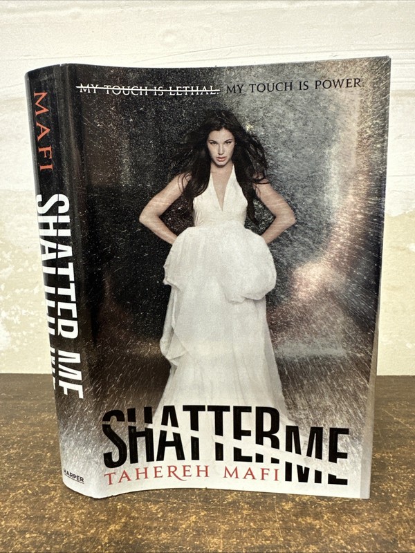 RARE SHATTER ME Tahereh Mafi 2011 First Edition HC Dust Jacket YA Dystopian
