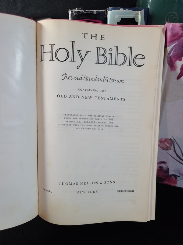 ESV NIV Quest Harper Study Bible RSV Passion Commentary Christian Book Lot gallery