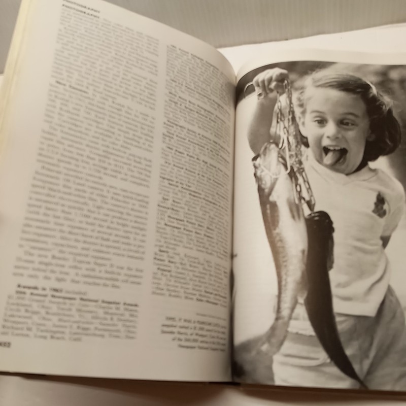 1964 The World Book Encyclopedia Yearbook 1963 Year in Review 630 Pages Vintage gallery